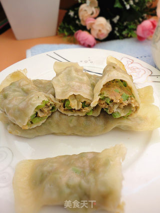 豆角猪肉锅贴饼的做法
