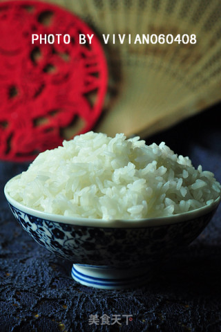 品臻客五常稻花香米饭