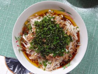葱油金针菇的做法