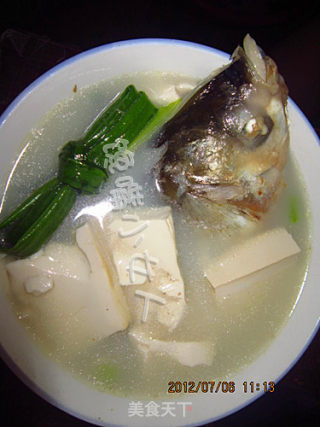 鱼头豆腐汤的做法