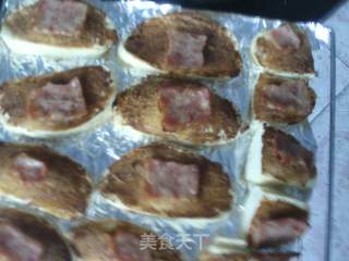 剩馒头大变身 培根豆腐乳馒头片的做法