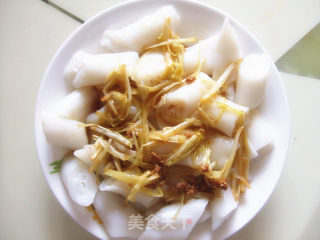 韭黄肉酱拌肠粉的做法