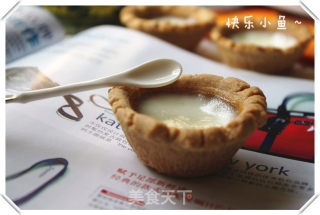不一样的蛋挞不一样的你。。。玉桂饼干蛋白挞的做法