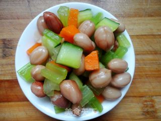 美味夏季凉拌菜之------三丁拌花生的做法