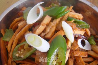 花肉炒香干的做法