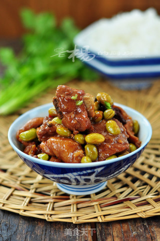 排骨毛豆炖面筋的做法