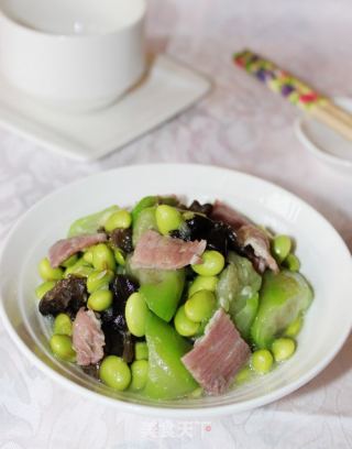 火腿丝瓜炒毛豆的做法