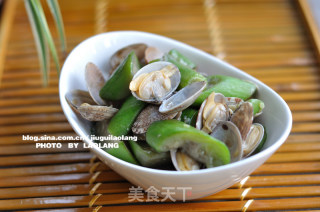 丝瓜炒花蛤的做法