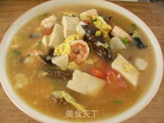 海鲜酸辣豆腐汤的做法