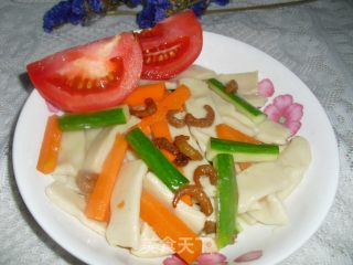 金钩葱拌面的做法