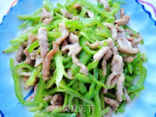 简单快速的美味家常小炒之------青椒炒肉丝的做法