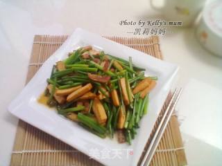 韭苔肉丝香干的做法