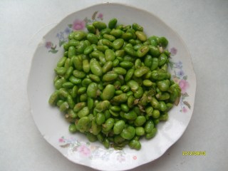蒜香毛豆的做法