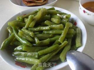 蒜苗刀豆的做法