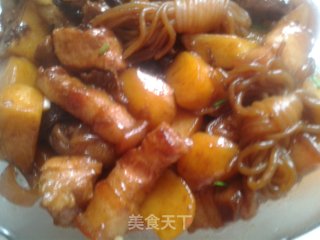 魔芋土豆红烧肉的做法