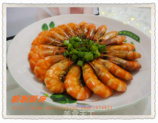 鲜嫩美味————葱爆明虾！的做法