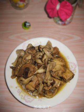 香菇炖鸡腿的做法