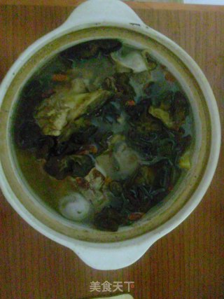 木耳骨头汤的做法