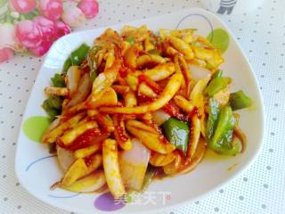 辣酱炒鱿鱼须的做法