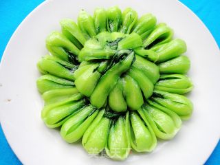 青菜也可以很漂亮之------油爆青菜的做法