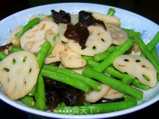 豇豆云耳炒藕片的做法