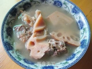 连藕猪骨汤的做法