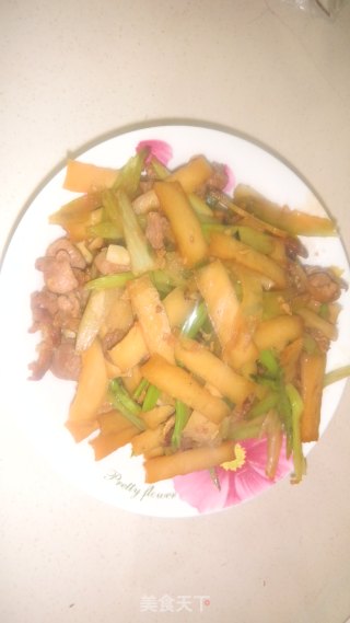 香芹炒豆干的做法