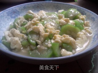 丝瓜滑蛋的做法