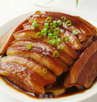 土豆扣肉的做法