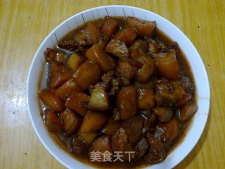 土豆烧肉的做法