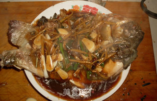 风味鲳鱼王的做法