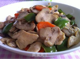 口蘑炒鸡肉的做法