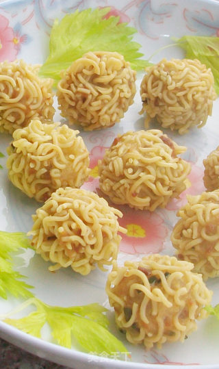 泡面新吃法——泡面丸子的做法