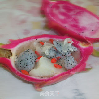 雪梨火龙果银耳羹的做法