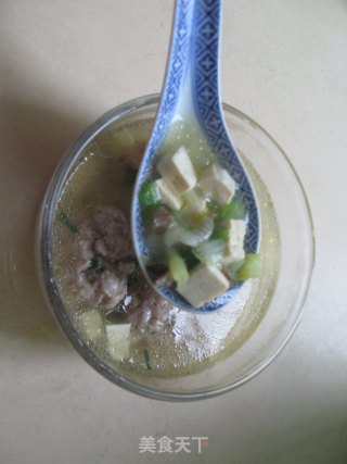三色肉丸汤的做法