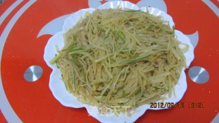 芫爆土豆丝的做法
