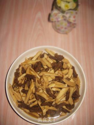 杏鲍菇炒牛肉的做法