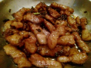 老干妈炝炒五花肉的做法