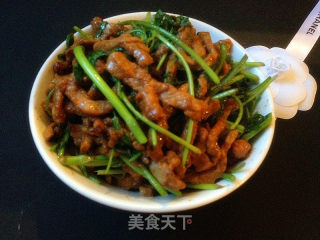 芫爆牛肉丝的做法