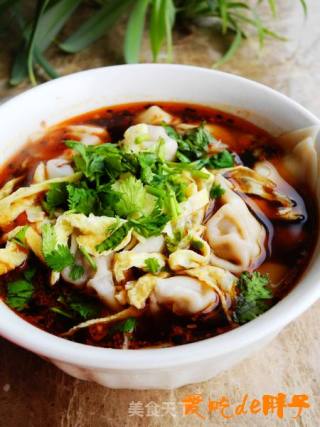 鲜肉红油小馄饨