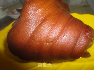 美味酱肘子的做法