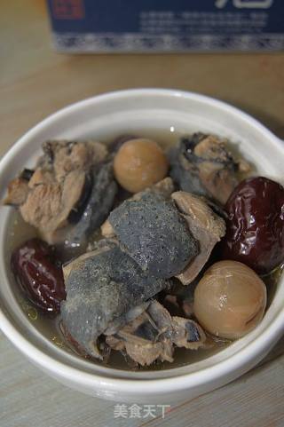 补气活血--红枣桂圆乌鸡汤的做法