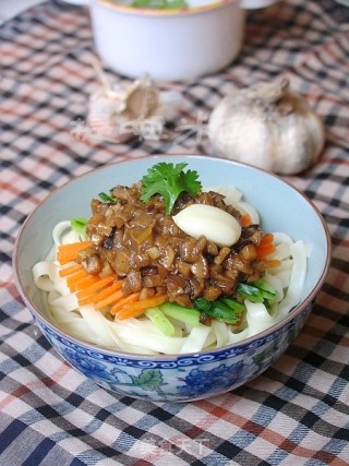 比肉更好吃——双菇炸酱面的做法