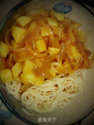 咖喱土豆拌面的做法