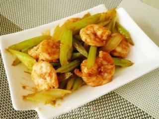 芹菜虾仁的做法