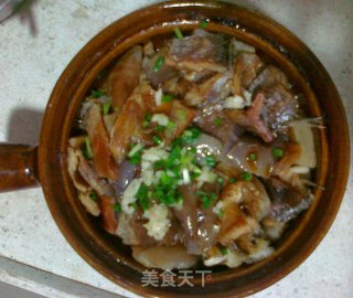 鱼干茄子煲的做法
