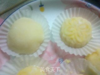 香甜中秋——奶黄馅冰皮月饼的做法