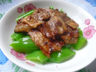 青椒煎肉片的做法
