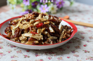 白辣椒熏豆干炒腊肠的做法