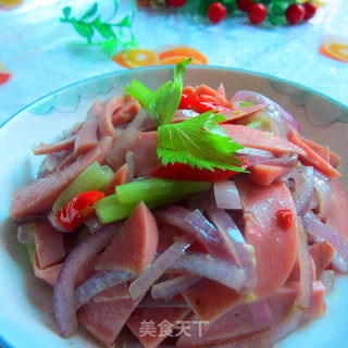 洋葱丝炒火腿的做法